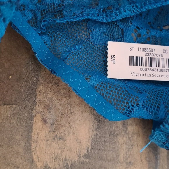 Victoria Secret Teddy - Picture 2 of 2